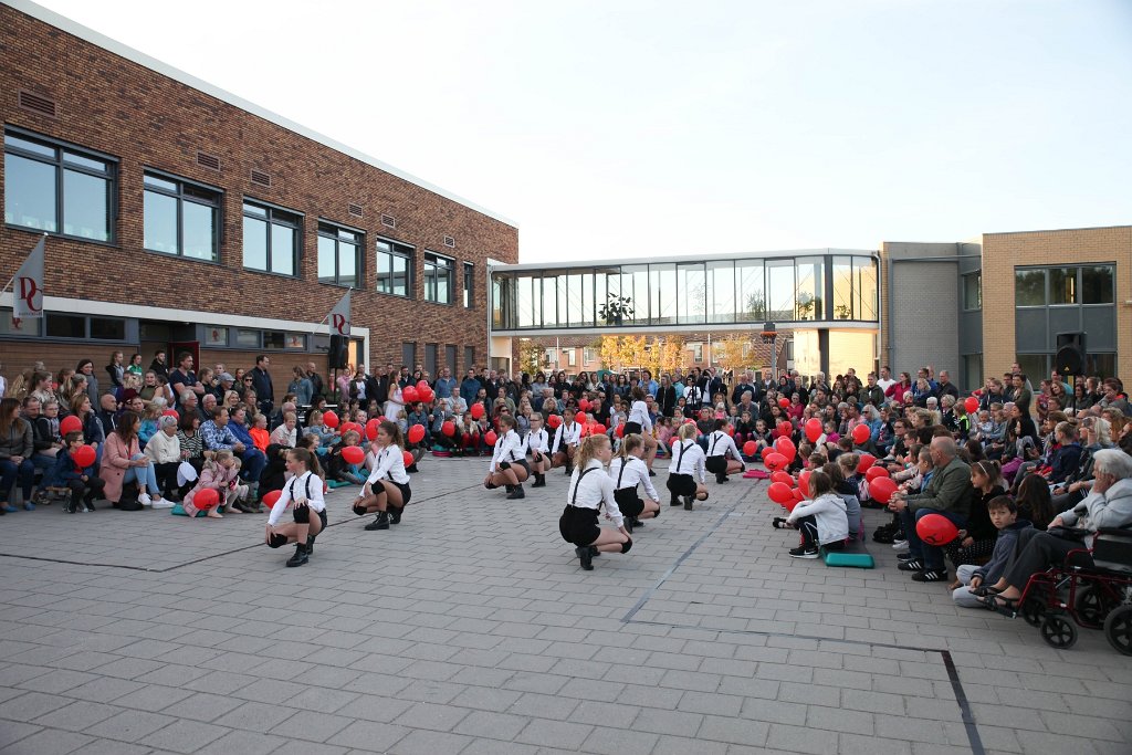 Schoolplein Festival B 571.jpg